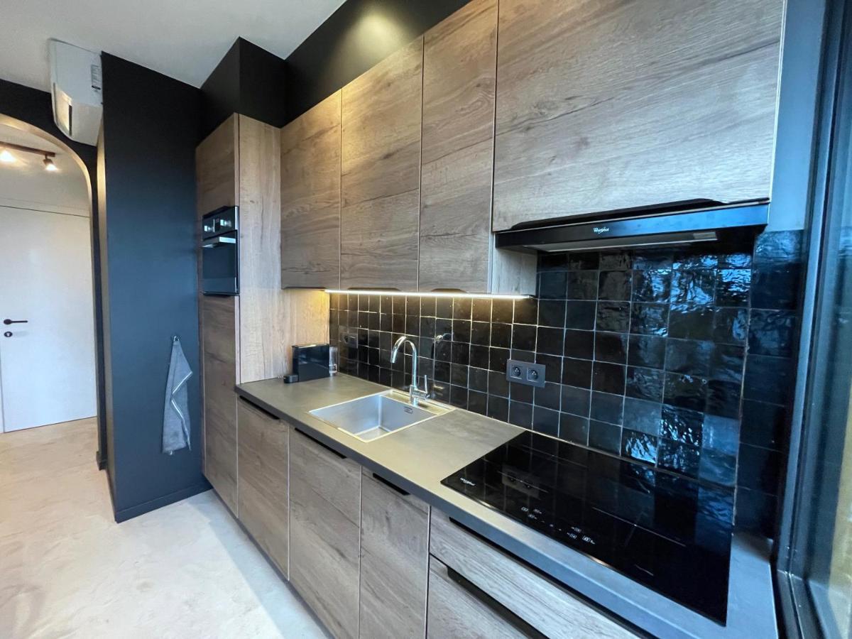 3 Room Luxury Design Apartment With Airconditioning, Close To Gent St-Pieters Station Eksteriør billede